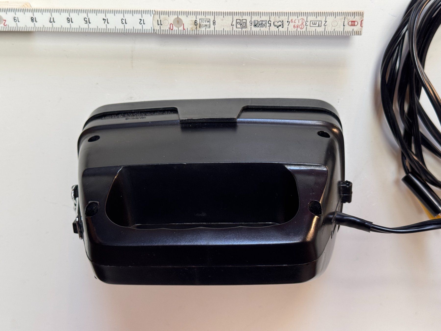 Scheinwerfer: Handlampe 12 Volt = – Gebraucht aus Ins von Revue-1000 3