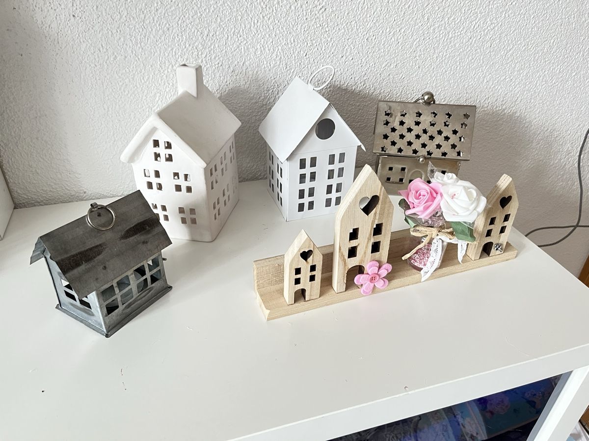Pfister Tutte le decorazioni: Winterlandschaft Häuschen Häuser Weihnachtsdeko Windlicht – Usato da Frauenfeld venduto da Babytimmy 1