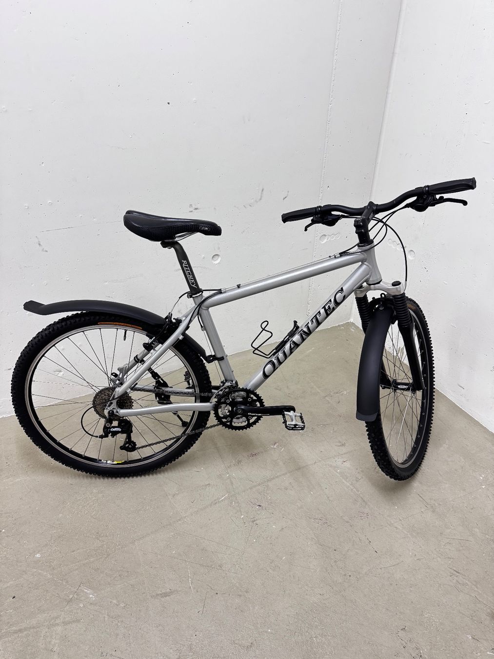 Vélos: Quantec 26-Zoll-Mountainbike – D'occasion à Sissach par Da.Do.ch 1