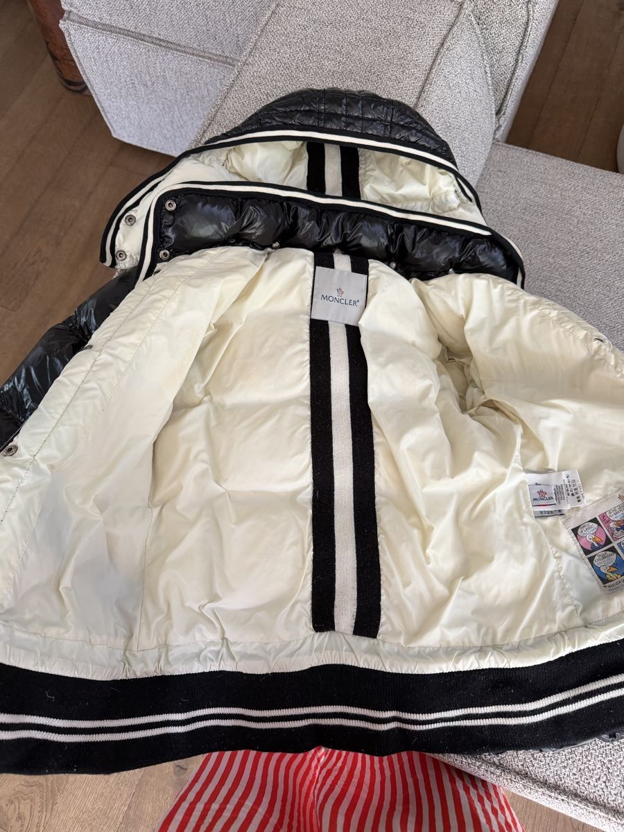 Moncler Vestes: Daunenjacke XS  – D'occasion à Allmendingen b. Bern par misunia 7