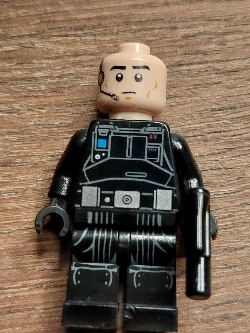 Lego Baukästen: LEGO Star Wars Figur - TIE Pilot mit Blaster – Gebraucht aus Mumpf von Pat17 1