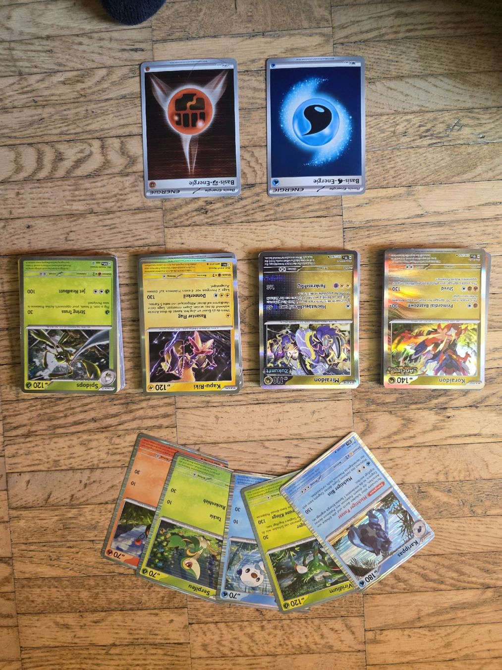 Pokémon Carte collezionabili: 80 Glänzende Pokemon Karten – Nuovo (secondo la descrizione) da Buchs ZH venduto da alb_wf5h