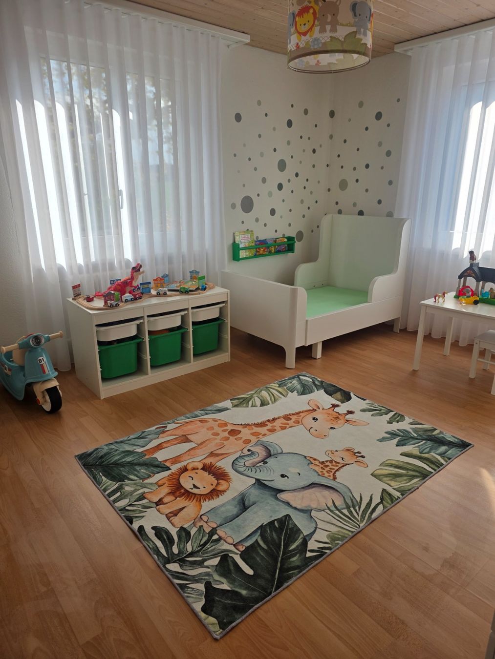 Ikea Armadi: Kinder Ikea Möbel Set, Schrank, Kommode, Teppich, 3 Bilder – Usato da Scherzingen venduto da Benjanil 5