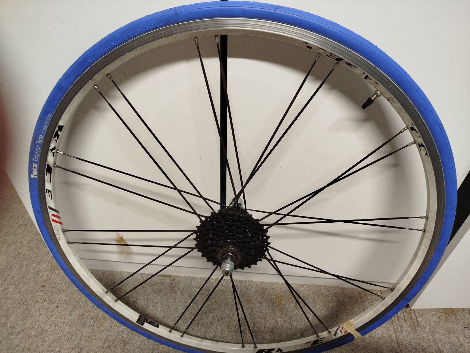Pneumatici & Ruote complete:  Tacx Hinterradreifen – Usato da Züberwangen venduto da Bbaron 3
