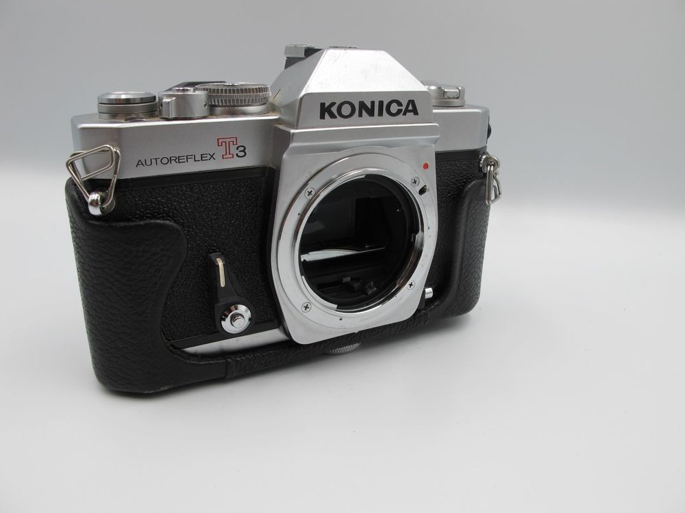 Konica Autoreflex T3 Analog Spiegelreflex Kamera Body (Defekt) in ...