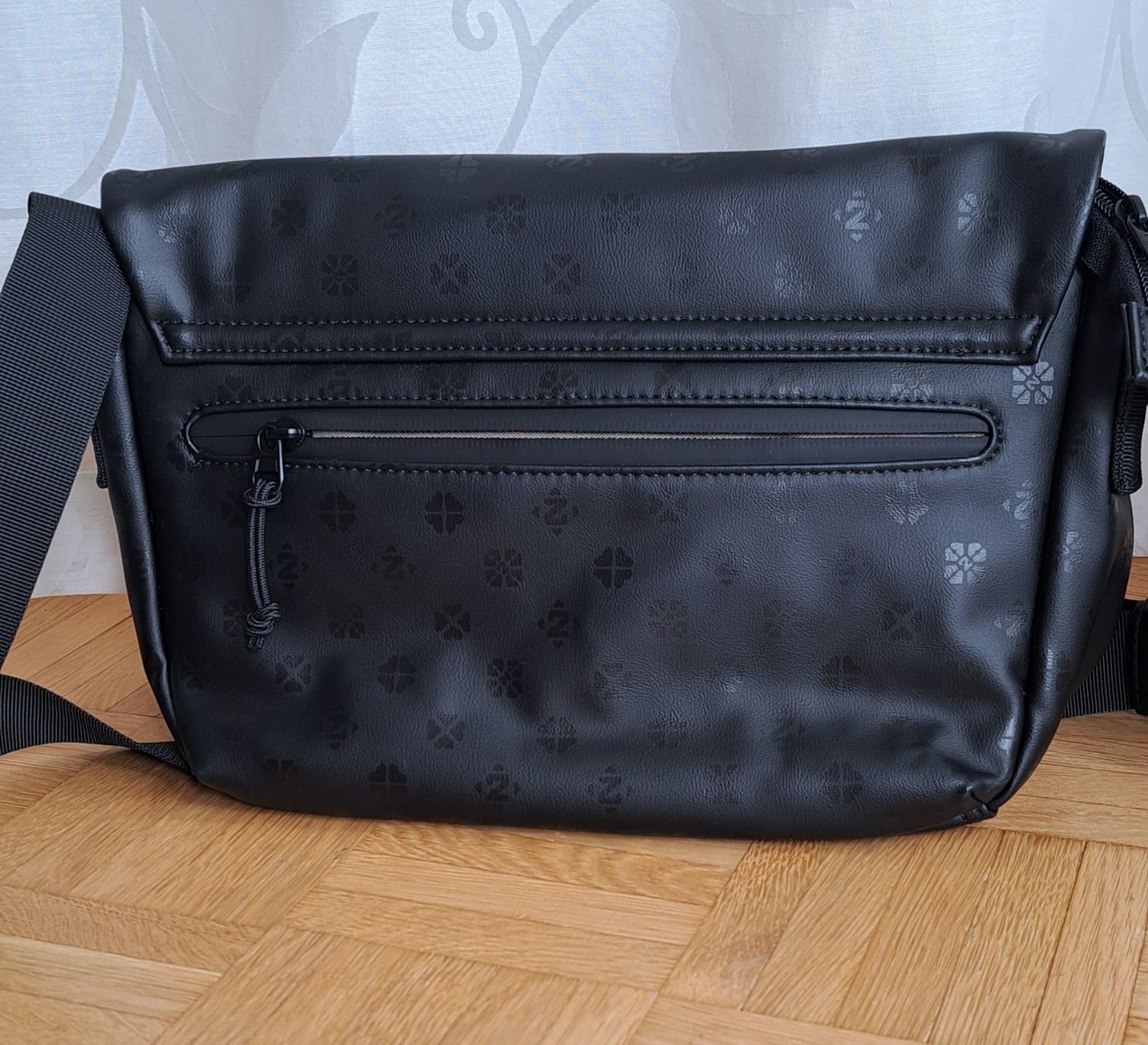 Zwei Sacs: ZWEI Umhängetasche – Neuf (Voir description) à Volketswil par Susan65 1
