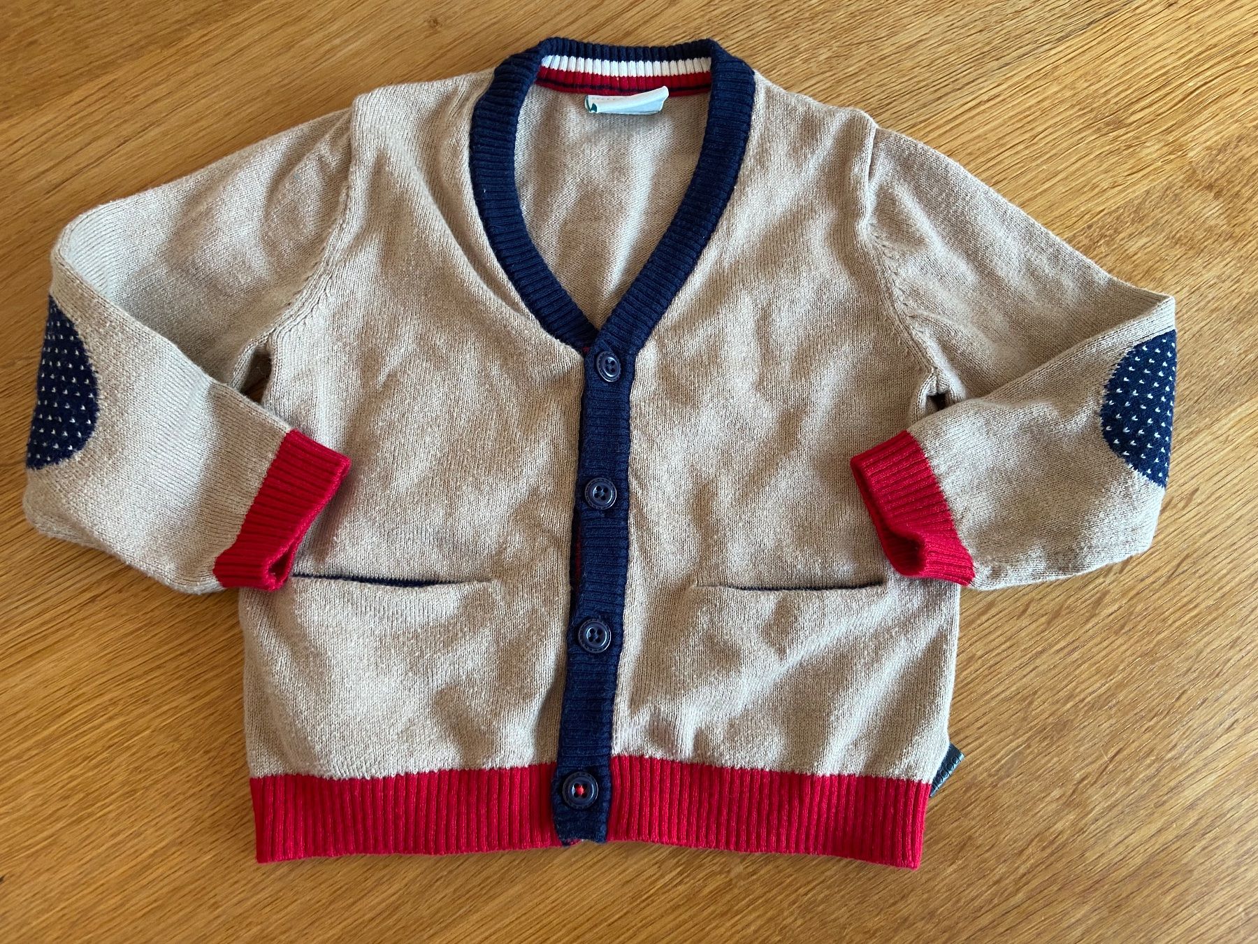 Maglioni & Felpe: Boboli Pullover / Jacke Gr 86 - neuwertig – Usato da Zollikerberg venduto da Boston1981