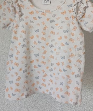 Mädchen T-Shirt mit Schmetterlingen Grösse 110