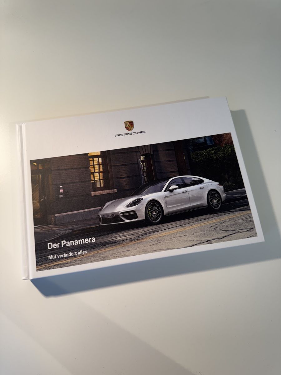 Porsche Dokumente: Porsche Panamera Katalog Buch gebunden 2017 – Neu (gemäss Beschreibung) aus Bonstetten von Rocco02