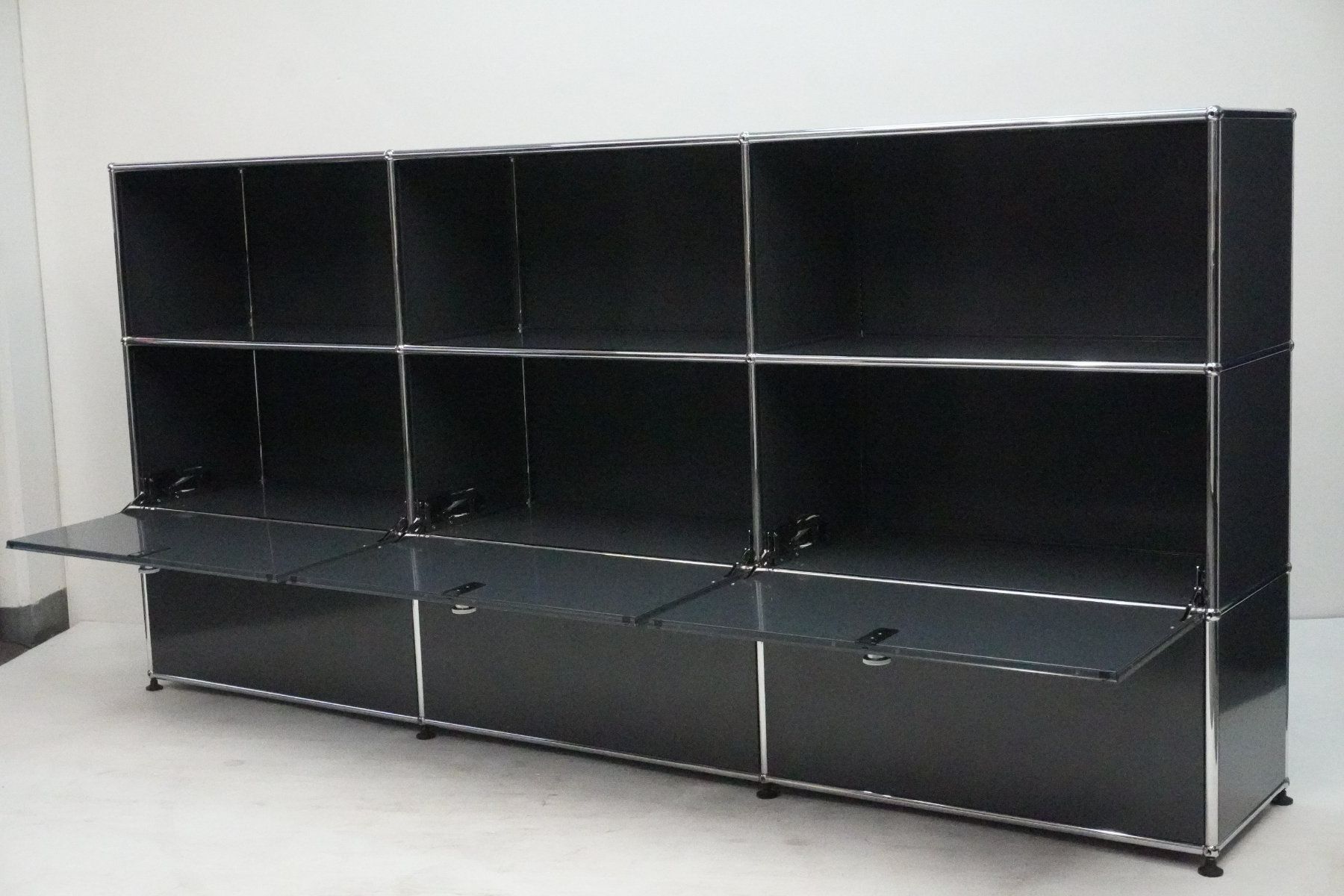 USM Scaffali: USM Regal anthrazitgrau 3x3 neue Generation Designklassiker – Usato da Bad Zurzach venduto da QLASSIQ 3