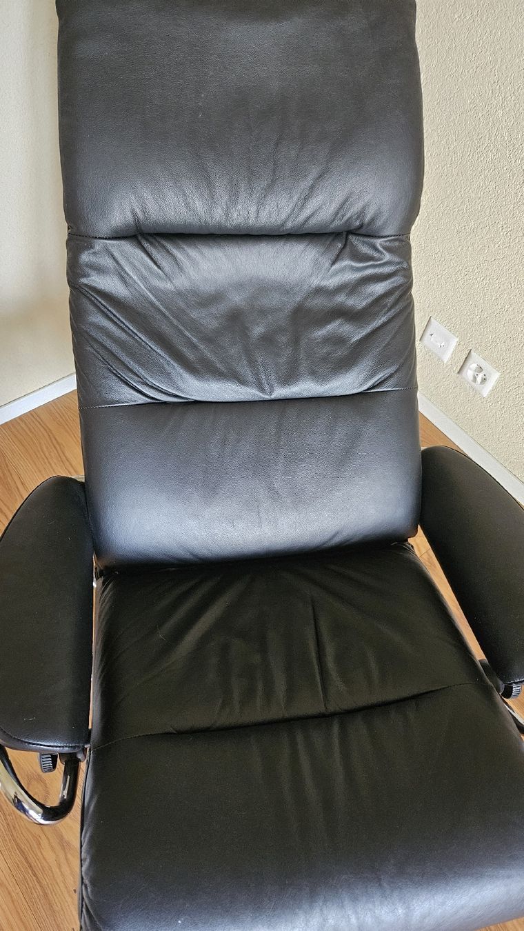 Stressless Sessel: Stressless-Ledersessel Berlin mit Hocker  – Gebraucht aus Wynau von carpainter 1