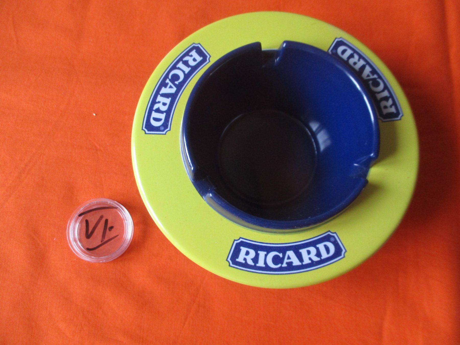Portacenere: Ricard Aschenbecher – Usato da Birsfelden venduto da alles-muss-raus