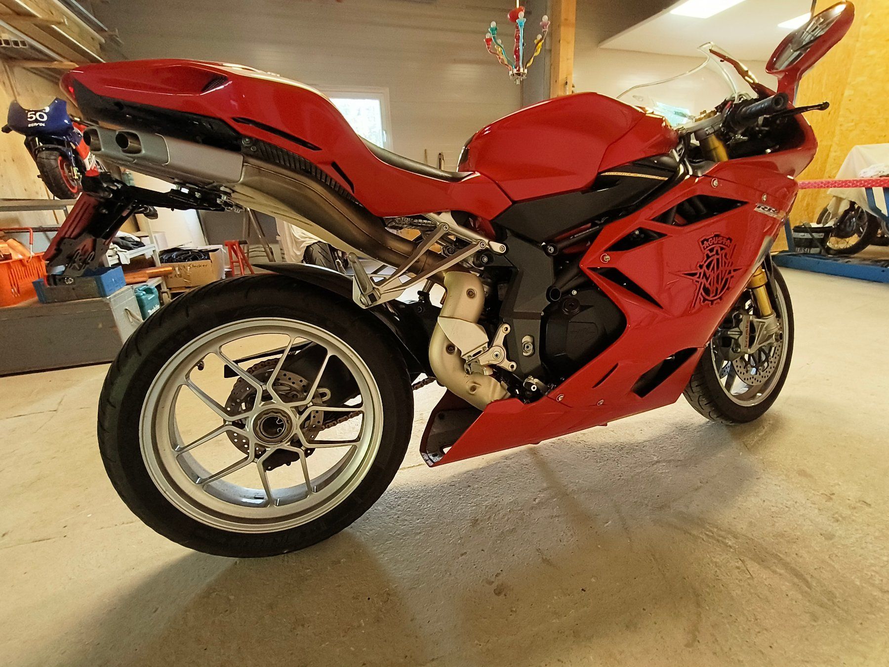 MV Agusta Strasse: Motorrad MV Agusta F4rr. – Gebraucht aus Reutigen von steinpilzli 1
