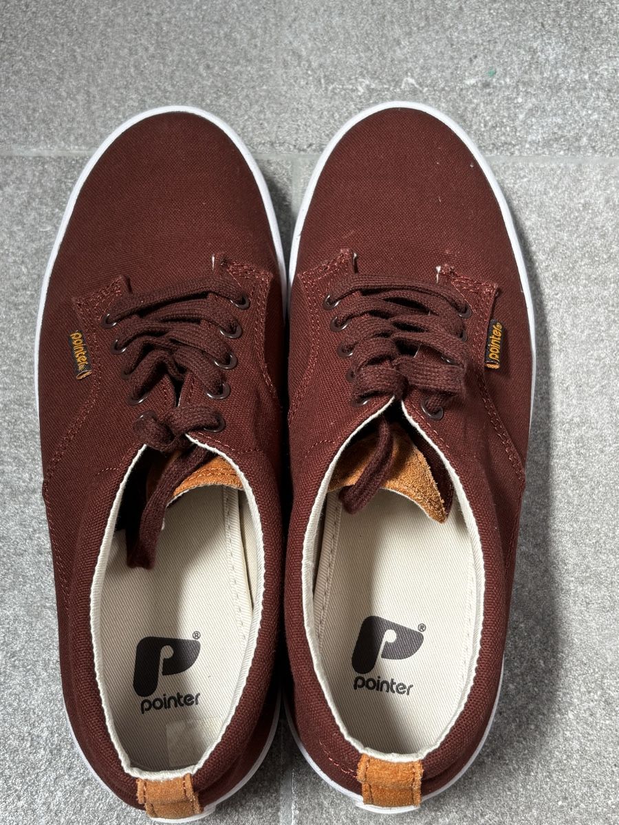 Scarpe da uomo: Pointer Turnschuhe Weinrot Gr. 41 wie neu Sommer Freizeitsch – Usato da Zürich venduto da talys