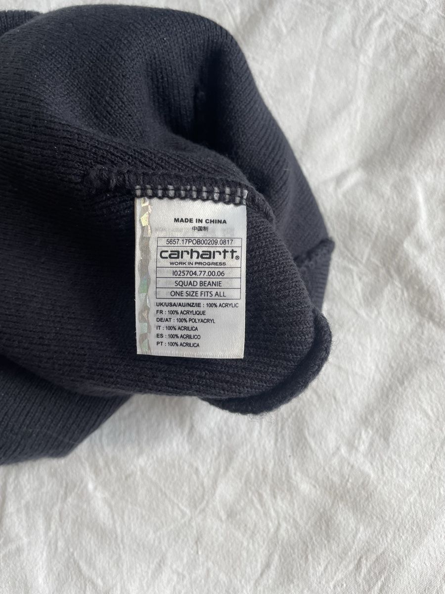 Carhartt Copricapi, berretti & cappellini: Carhartt Mütze dunkelblau – Usato da Basel venduto da noee_joset 2