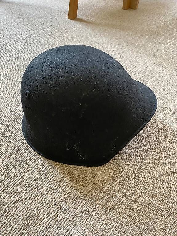 Uniformi & Effetti personali: Helm Militär Schweiz – Usato da Binningen venduto da peter.binningen