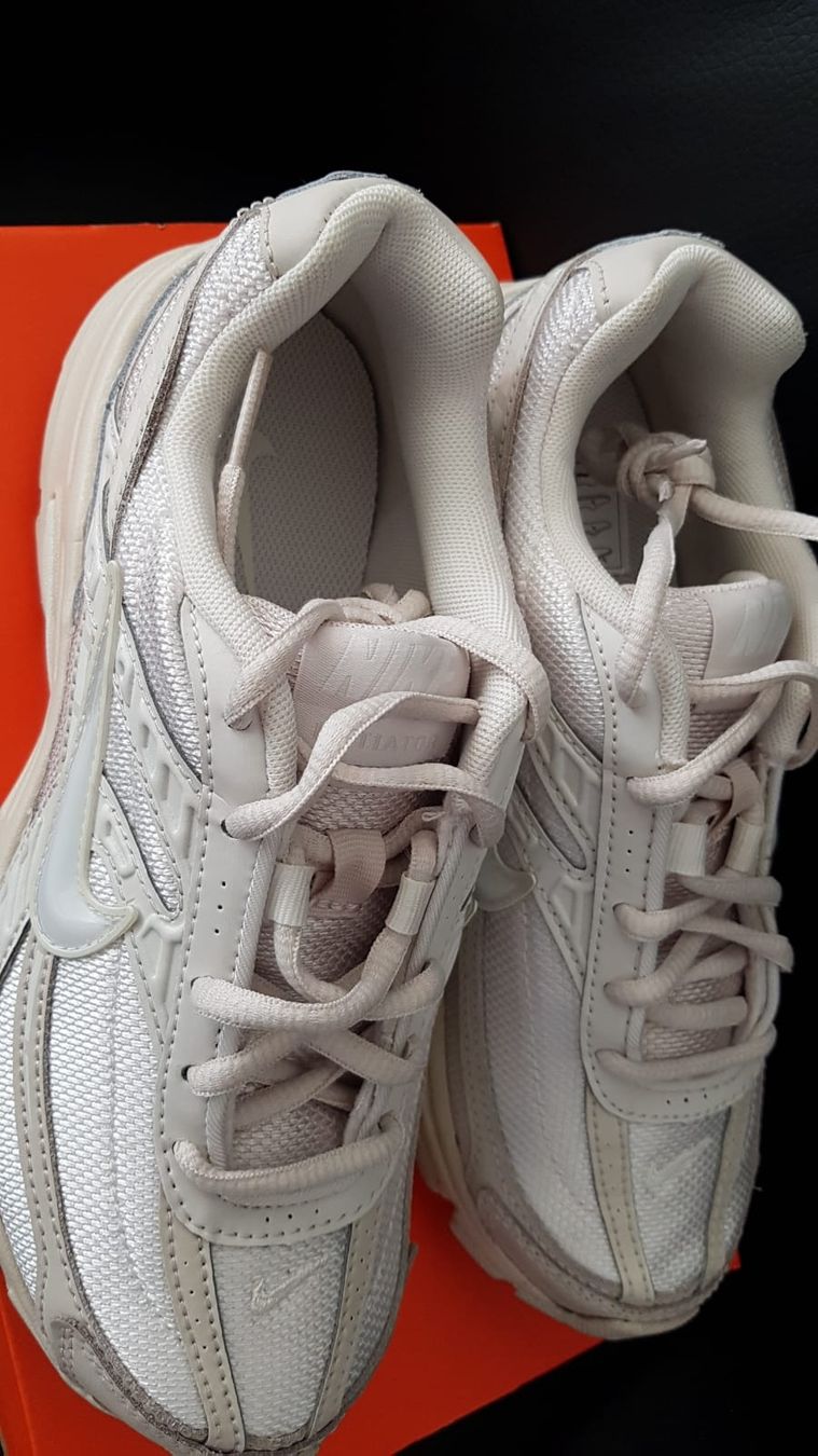 Nike Scarpe da uomo: Nike INITIATOR Gr.36,Leder-Stoff. – Nuovo e nell'imballaggio originale da Zürich venduto da ata_c8nh 3