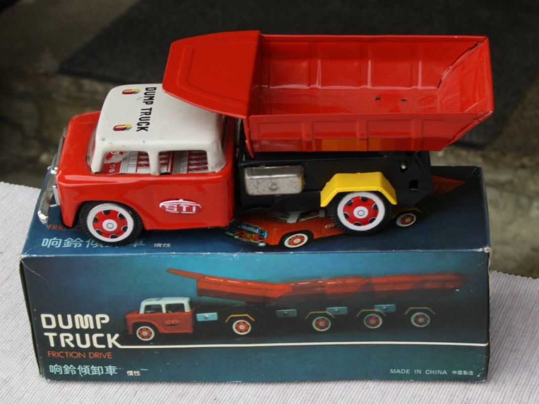 Spielzeuge: BLECH AUTO LKW KIPPER – Gebraucht aus Wauwil von Pneuedy 1