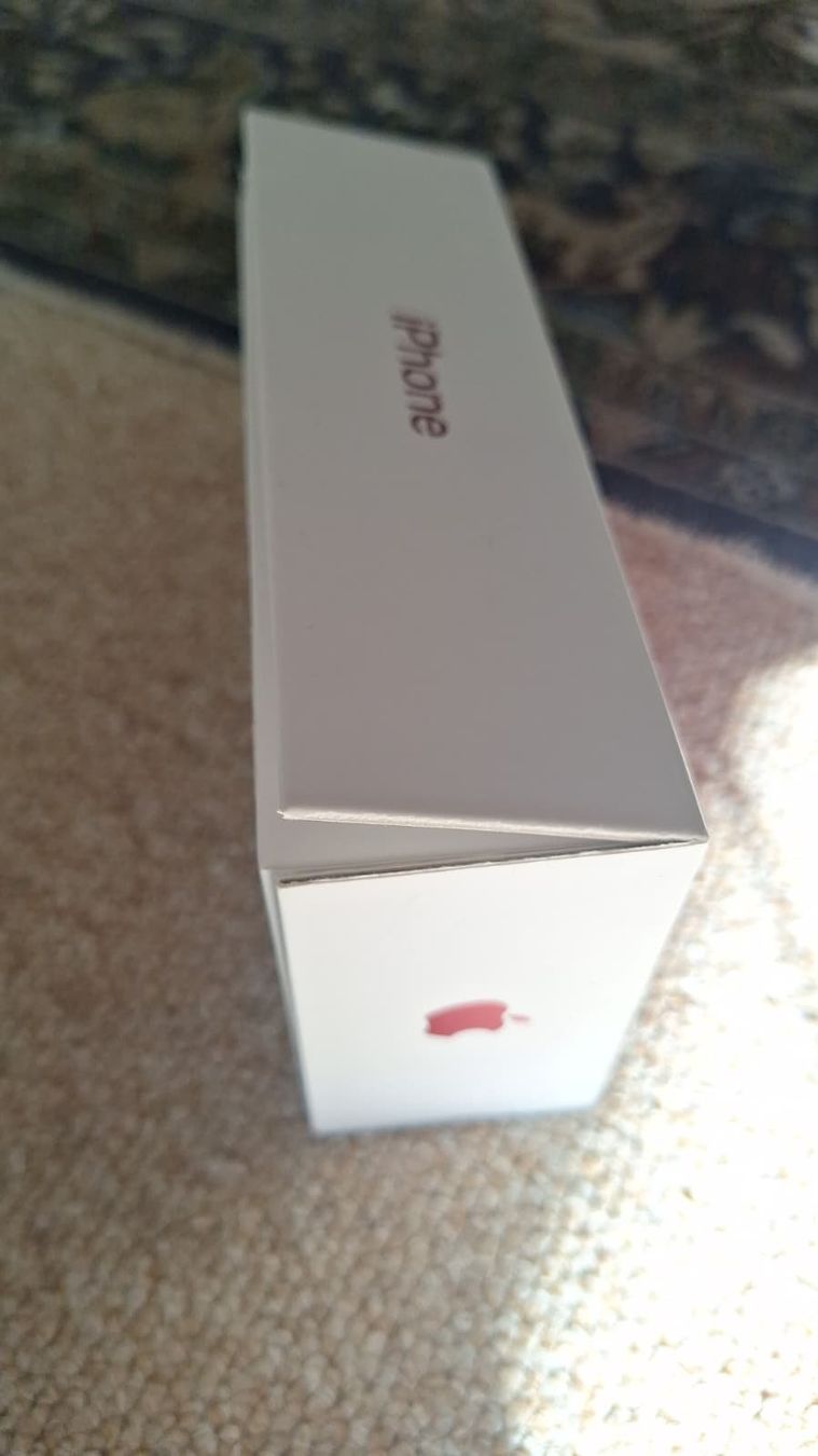 Apple Autres décorations & accessoires: 13x Apple Verpackungen iPhone / iPad / MacBook Pro / Pencil – D'occasion à Küssnacht am Rigi par CALIFRASQUI 1