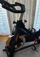 Life Fitness Indoor Bike IC2 by ICG Heimtrainer schwarz rot