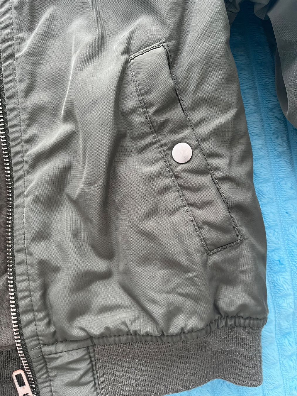 Giacche & Cappotti: Bomberjacke H&M Gr. 110/116 – Difettoso da Bern venduto da kho_s6j8 2