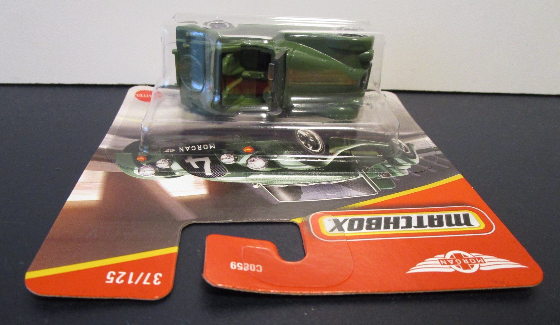 Morgan Modellini d'auto: MATCHBOX MORGAN PLUS FOUR - JHP09 – Nuovo e nell'imballaggio originale da Chêne-Bourg venduto da breno56 1