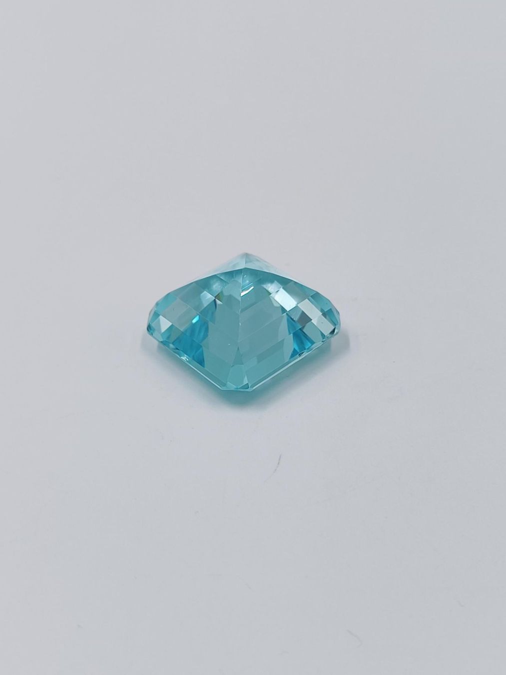 Pietre preziose: 1 AQUAMARIN 66.92 CT. – Usato da Luzern venduto da EdiGem 6