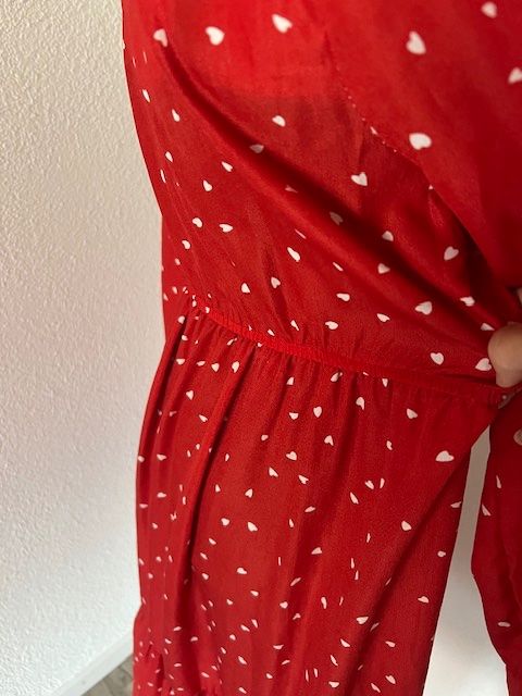 Vestiti: Angenehmes rotes Kleid- elastische Bundweite Gr 34/36 – Nuovo (secondo la descrizione) da Neerach venduto da romiping 5