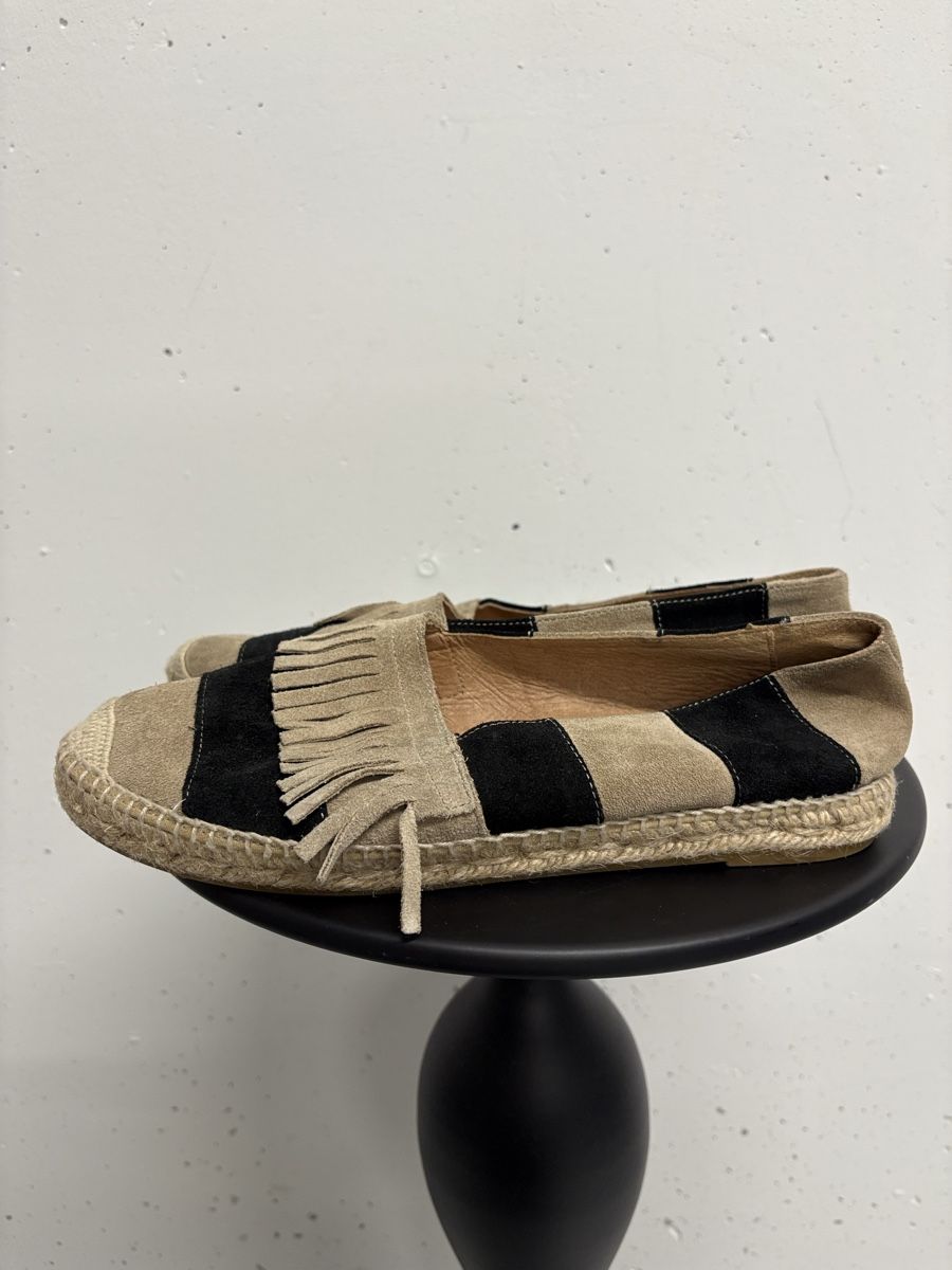 Damenschuhe: Kanna Espadrilles mit Fransen Gr. 39 beige/schwarz Leder – Gebraucht aus Regensdorf von secondchancefashion 1