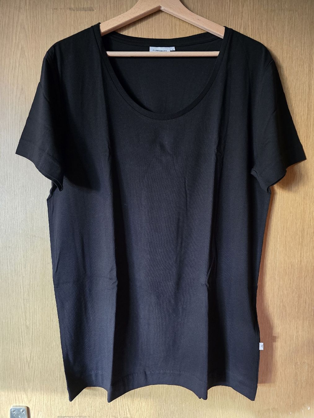T-Shirts: J. Lindenberg T-Shirt – Neu (gemäss Beschreibung) aus Bronschhofen von dvnb