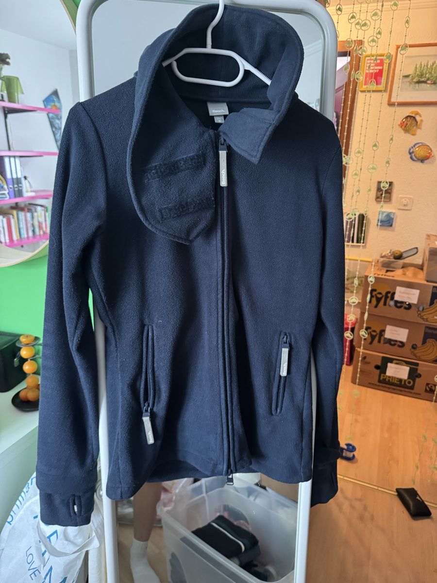 Bench Jacken: Bench Fleecejacke Grösse M – Gebraucht aus Buochs von nik_r7gm