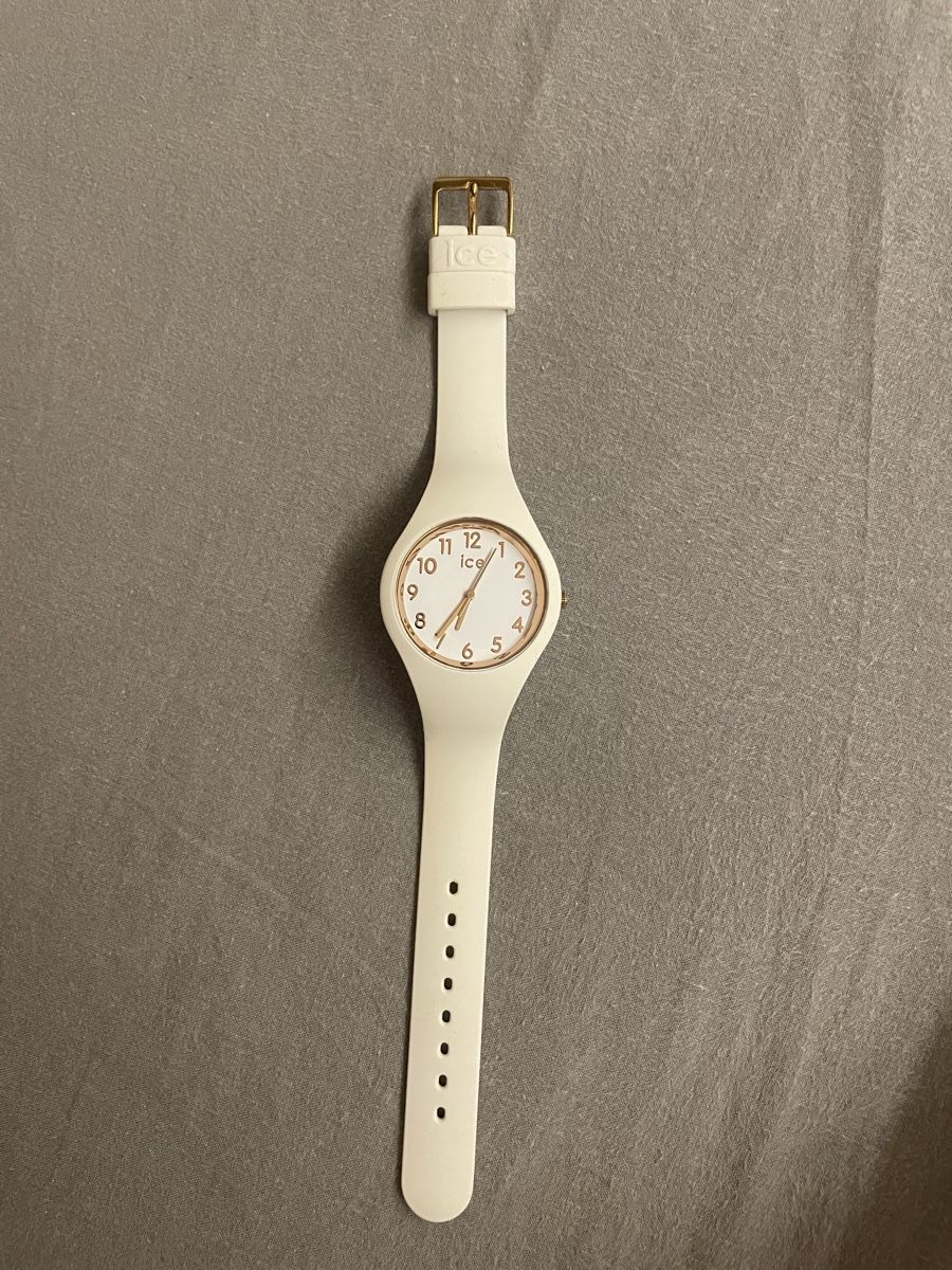 Ice watch Orologi: weisse ice watch – Nuovo (secondo la descrizione) da Altstätten SG venduto da sarinaaa_th