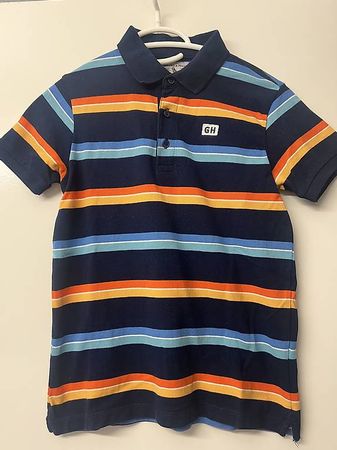 Neuwertiges Poloshirt Grösse 140