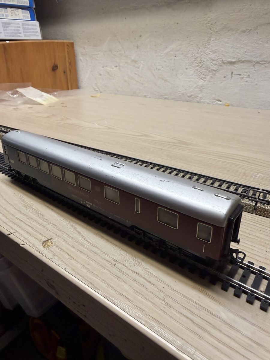 Märklin Modellini di ferrovie: Marklin HO speiseraum Wagon  – Usato da Herzogenbuchsee venduto da ioa_zcm6 1