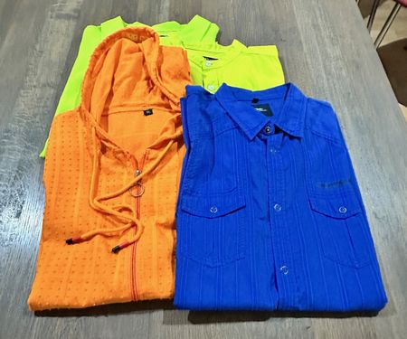 Kurzarm Herren Hemden - 4 Stück - knallige Farben - L - XL