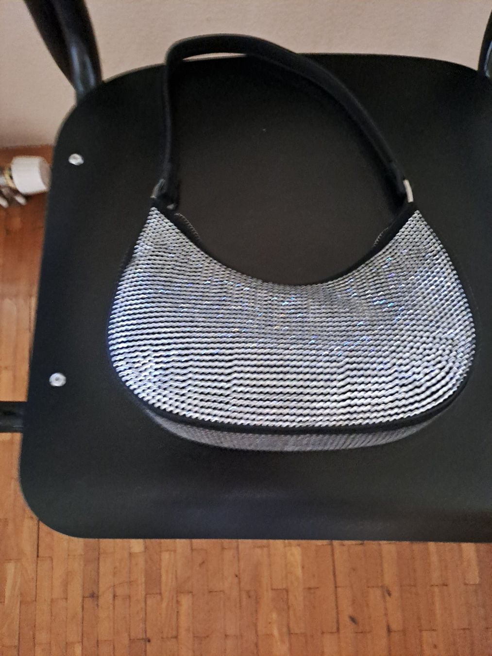 Manor Taschen für Damen: Sac en cuir noir neuf avec strass – Neu (gemäss Beschreibung) aus Les Acacias von Ambres12 1