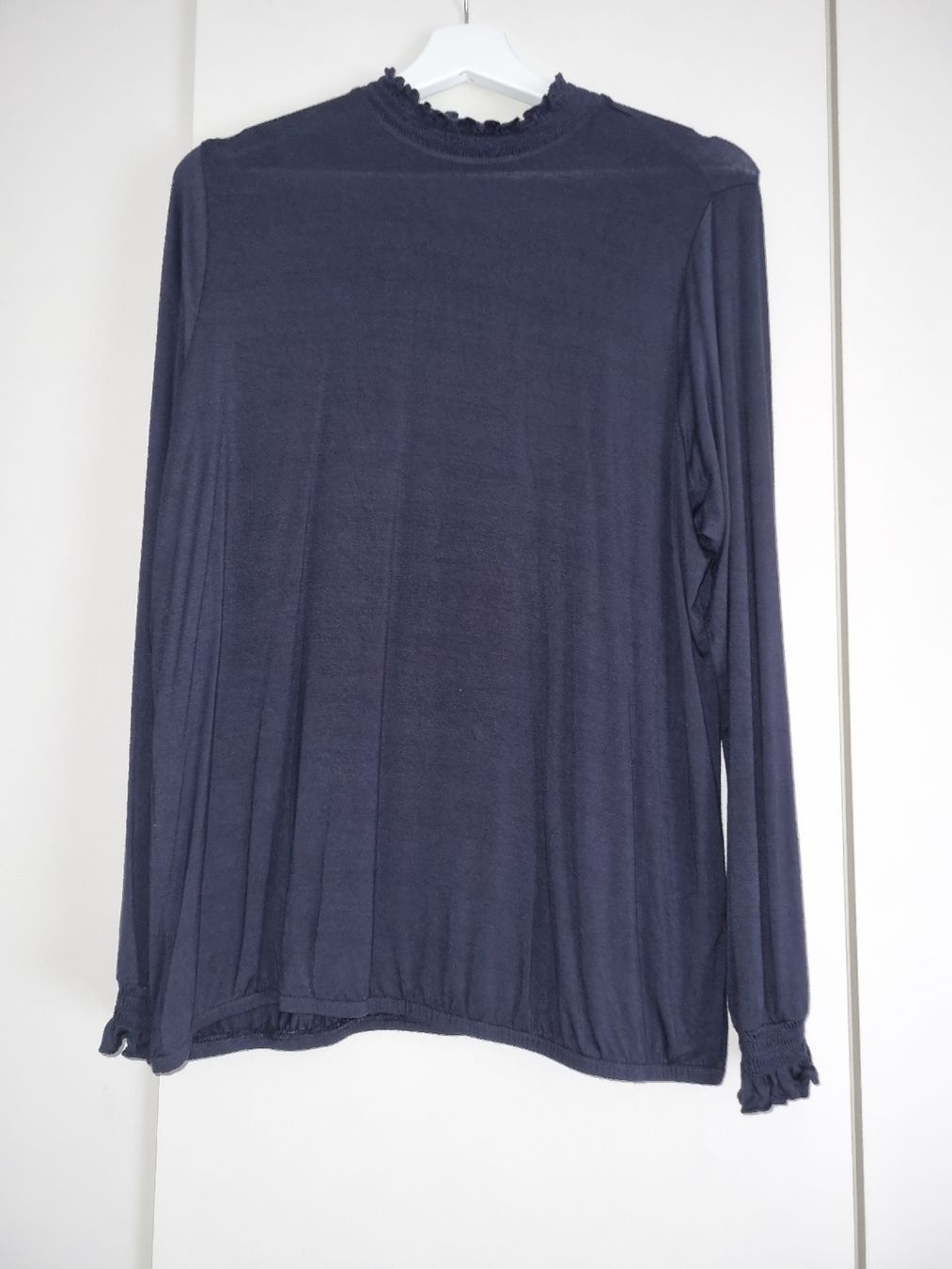 T-shirts: Viscose Shirt dunkelblau Gr. 44/46 – Neuf (Voir description) à Sursee par M_Z