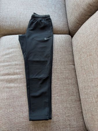 Nike Pro Dri-FIT Herren Trainingshose Schwarz – Größe M