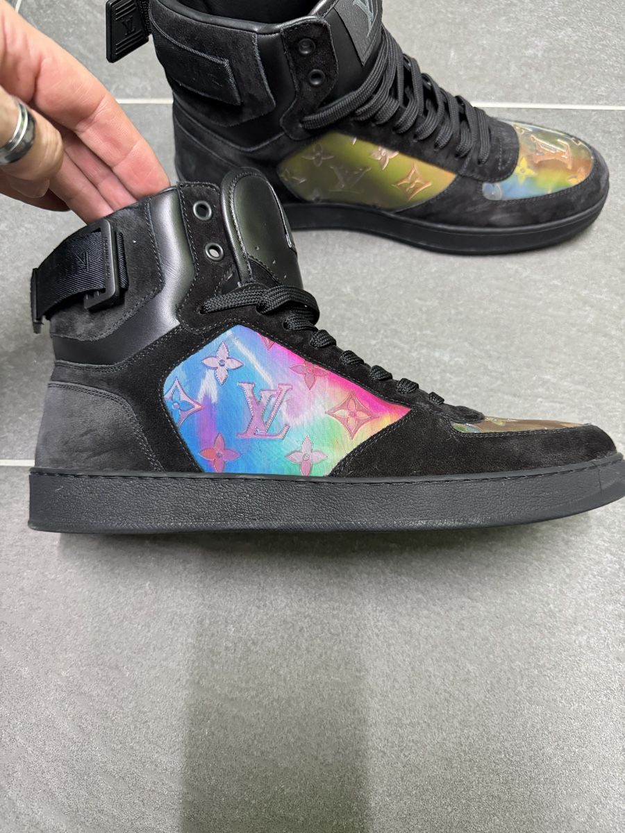Louis Vuitton Scarpe da uomo: Louis vuitton sneakers – Nuovo e nell'imballaggio originale da Neuenegg venduto da M8219 1