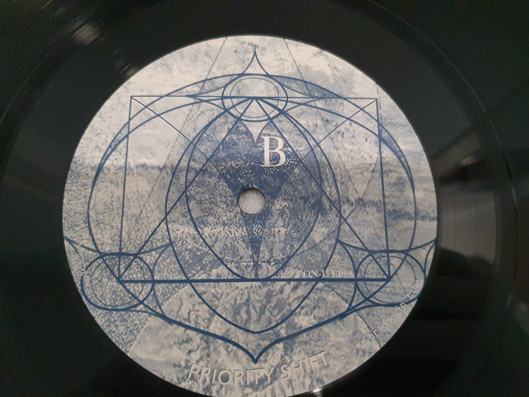Schallplatten: Tribal Drift – Priority Shift ... A Bridge In Time (Drum) – Gebraucht aus Uster von Vinyl-Leidenschaft 5