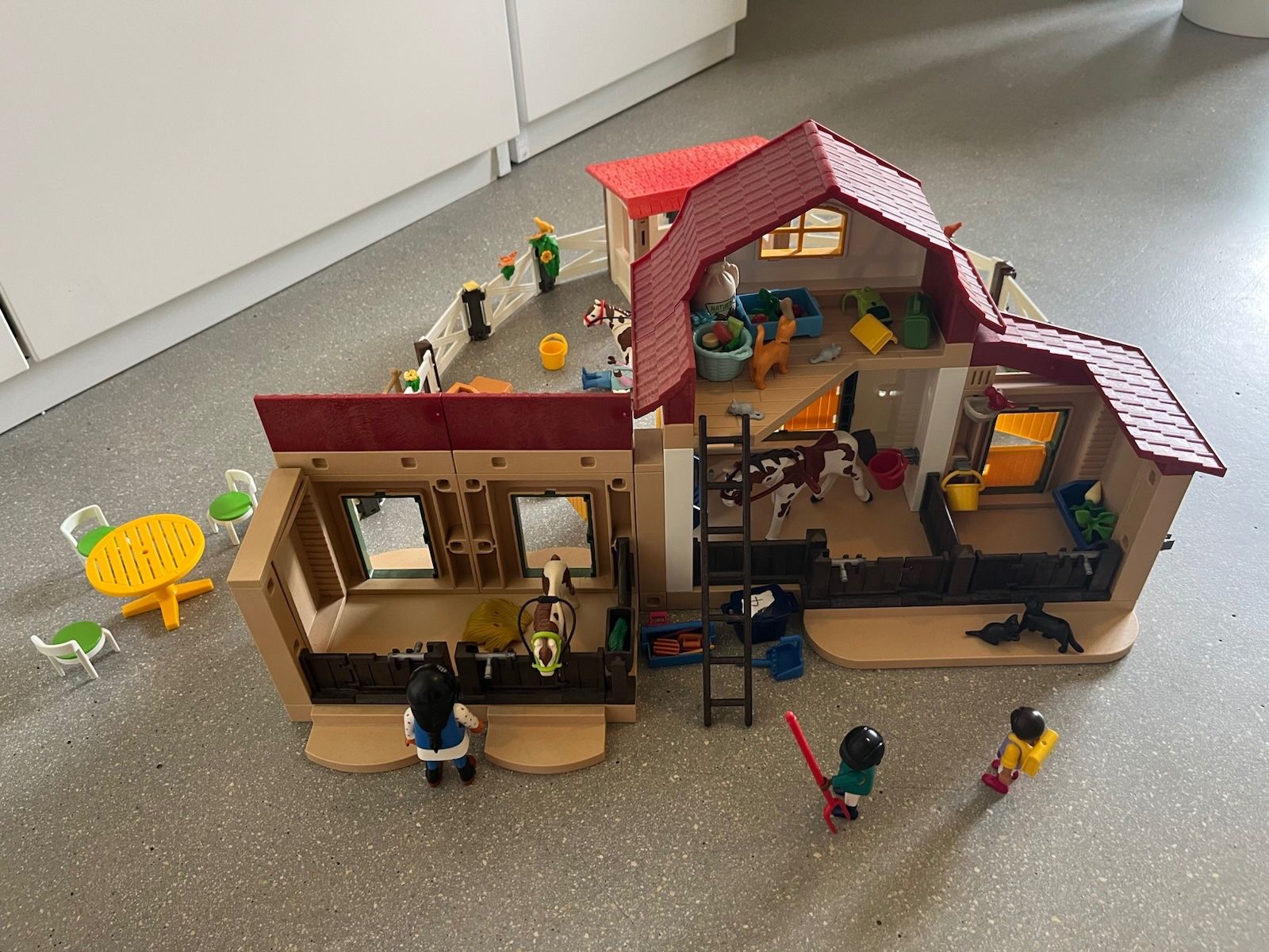 Playmobil Giocattoli: Playmobil Reiterhof – Usato da Bern venduto da Werahiko 1