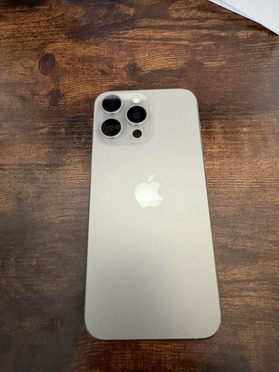 Apple Portables: iPhone 15 Pro Max 256GB Titanium – D'occasion à Aadorf par putzfeeconylinde888 6