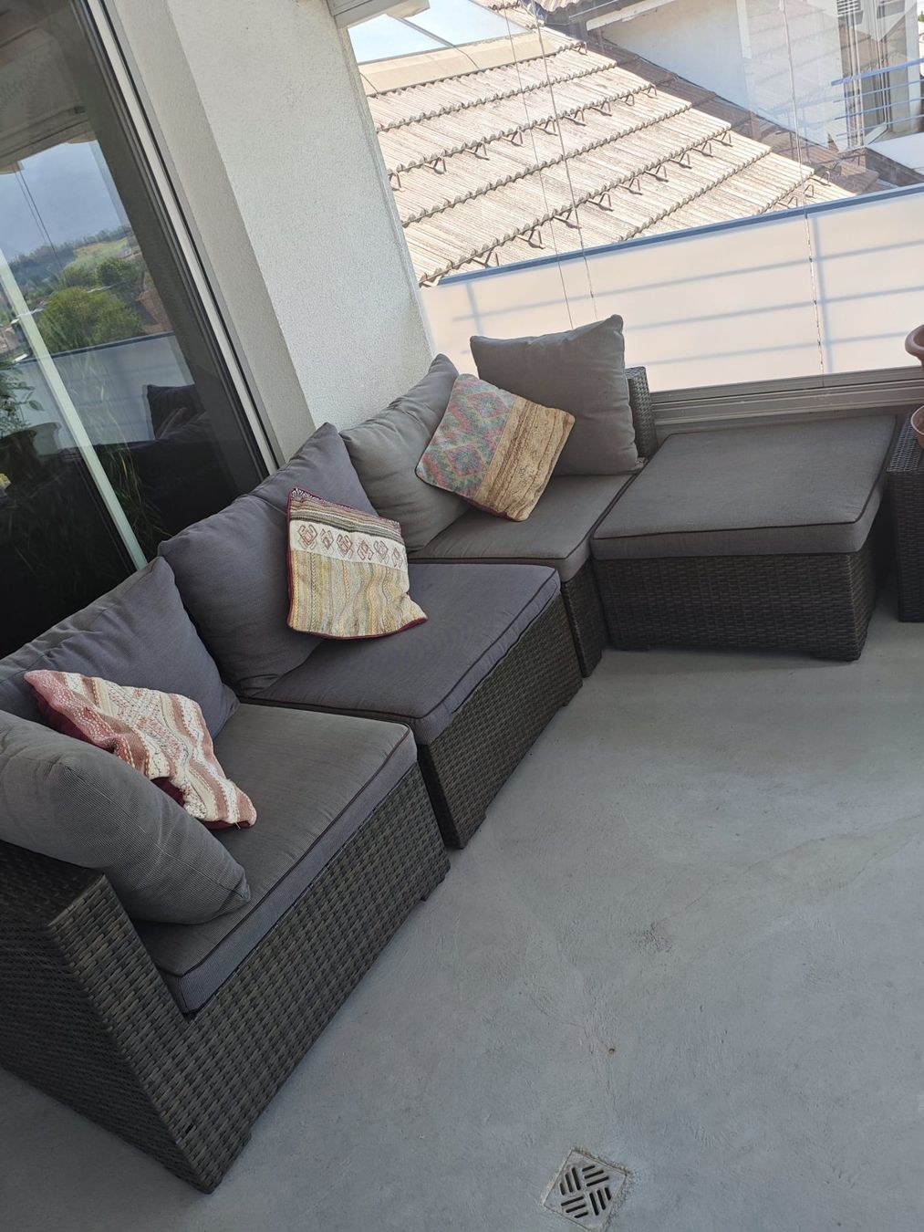 Sofas: Rattanlounge mit Tisch schwarz/anthrazit – Gebraucht aus Steinen von dip_c8hs 1