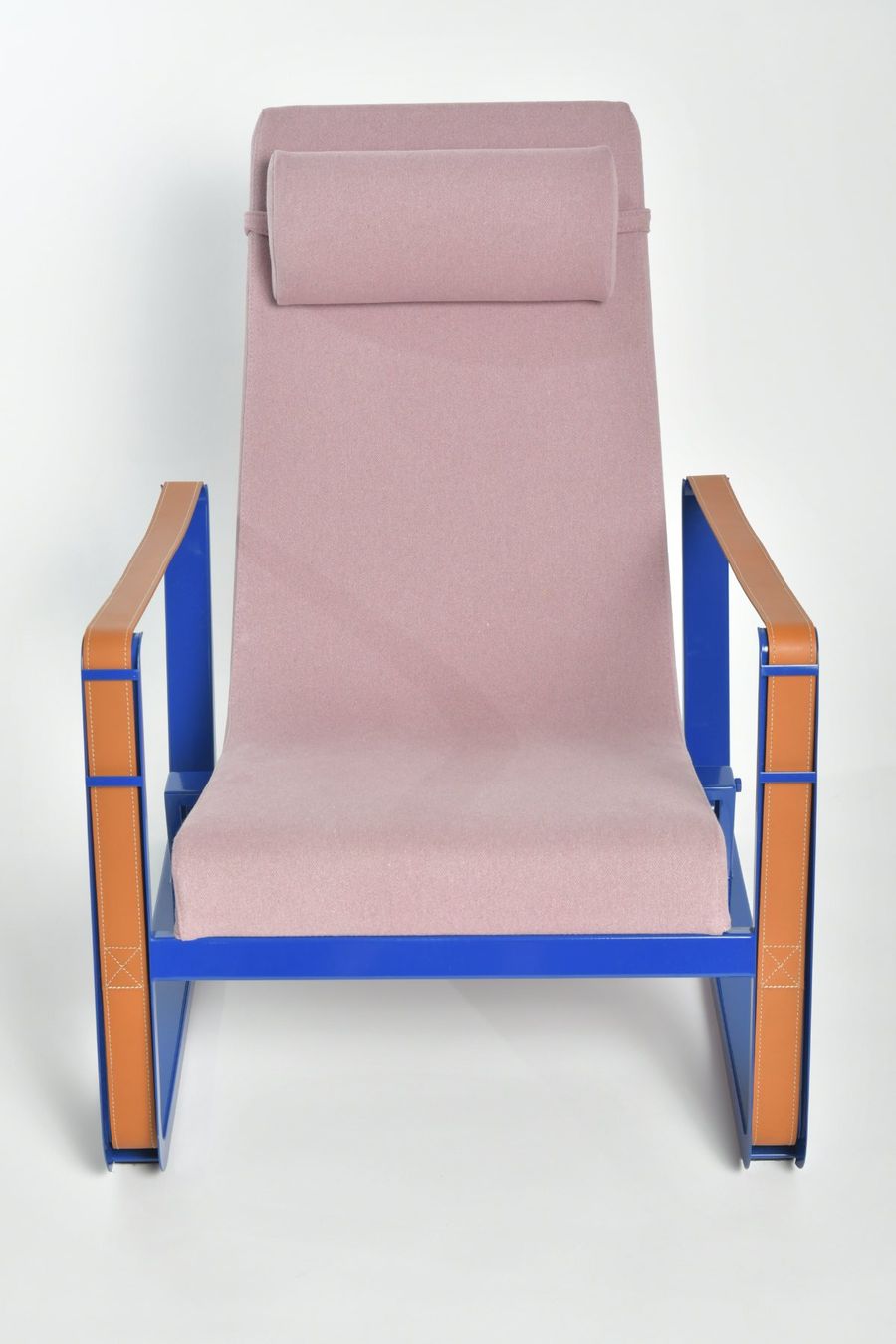 Vitra Sessel: Jean Prouvé Lounge Chair Cité – Neu (gemäss Beschreibung) aus Zürich von IndividumCH 5