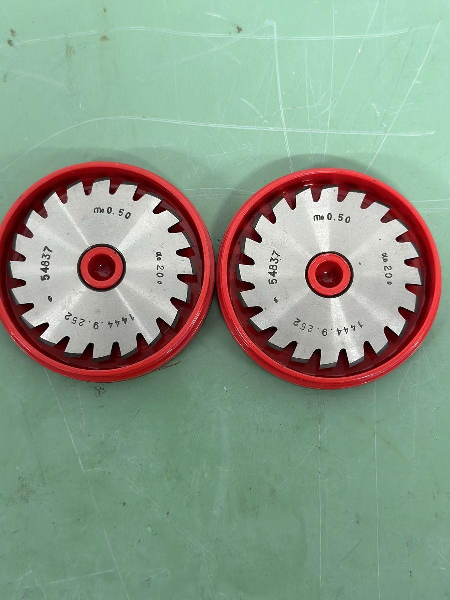 Alle Werkzeuge: 6X Mikron gear cutting module M0.5 Carbide – Neu und originalverpackt aus Aarberg von SNMachines 1