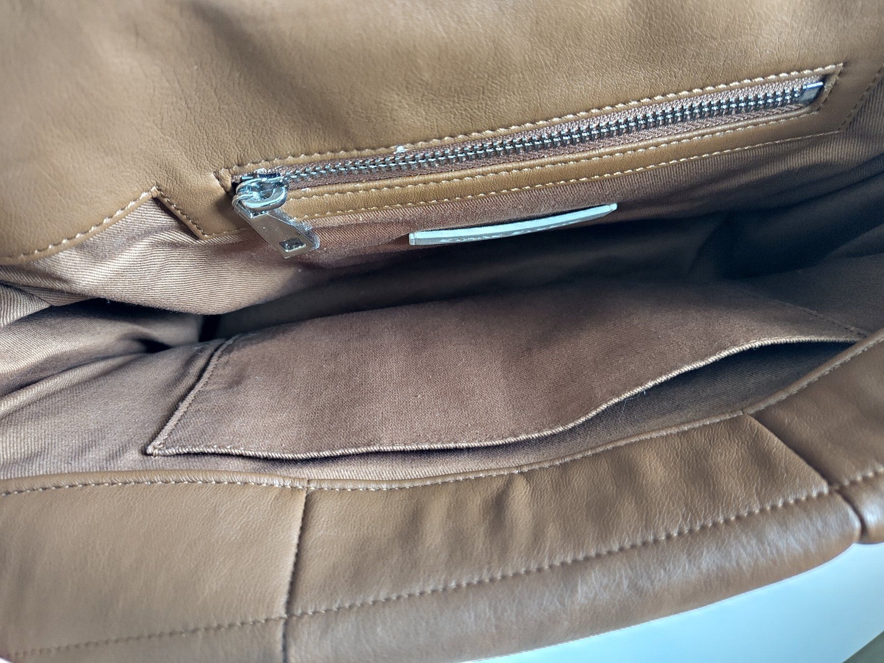 Stand Studio Borse: Gesteppte Tasche STAND STUDIO, veganes Leder, cognacfarben – Usato da Zürich venduto da ste_58hs 3