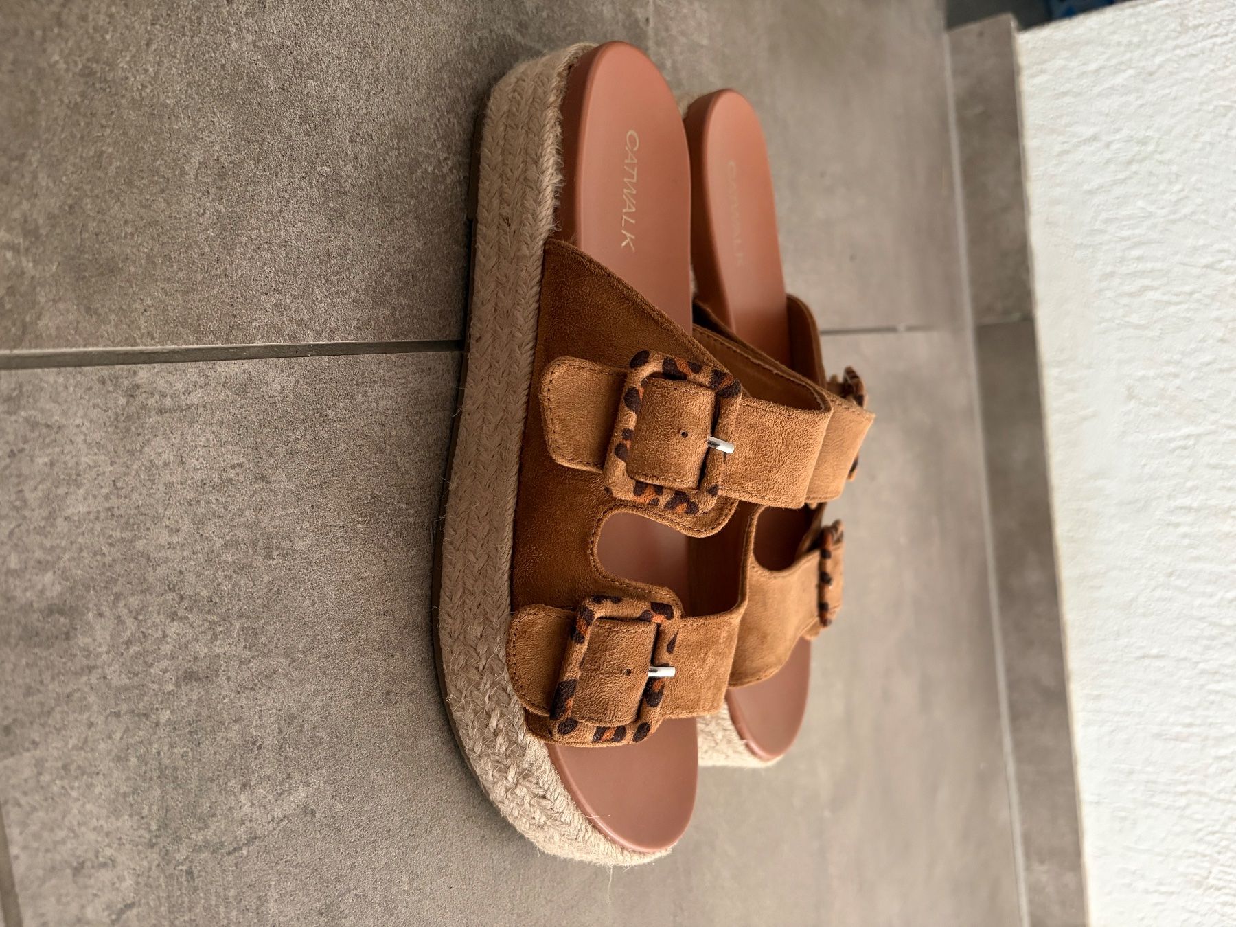 Damenschuhe: Damensandalen – Gebraucht aus Schöftland von Valentina.god 1
