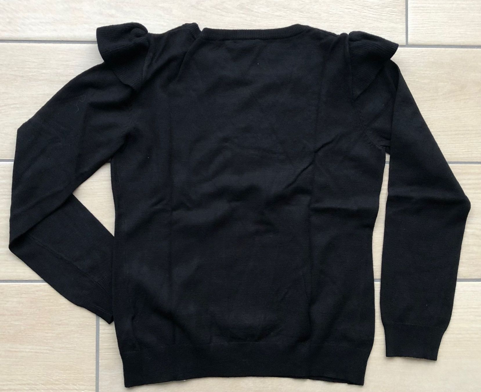 Guess Maglioni & Felpe: Pull Guess noir 140 – Nuovo (secondo la descrizione) da Moutier venduto da chicboutique 1