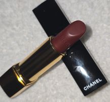 Rouge à lèvres CHANEL couleur 58 neuf
