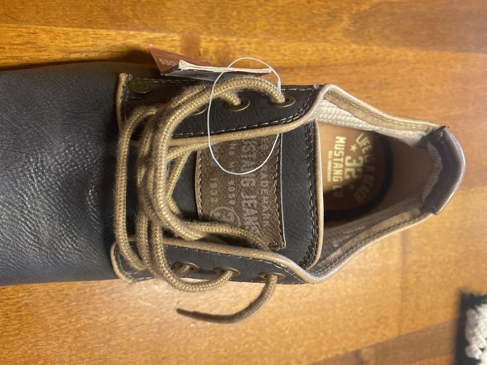 Mustang Herren NEU Gr.42 Schuh 5